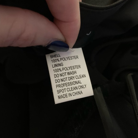 LA FEMME Black Flutter Slit Trumpet Gown - NWT - Picture 15 of 15